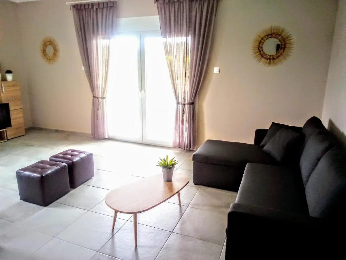 Elegant House Apartment Ormos Panagias Greece